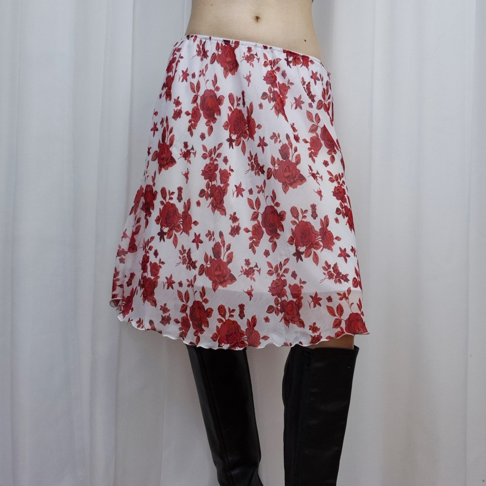 Spódnica w róże M-XL