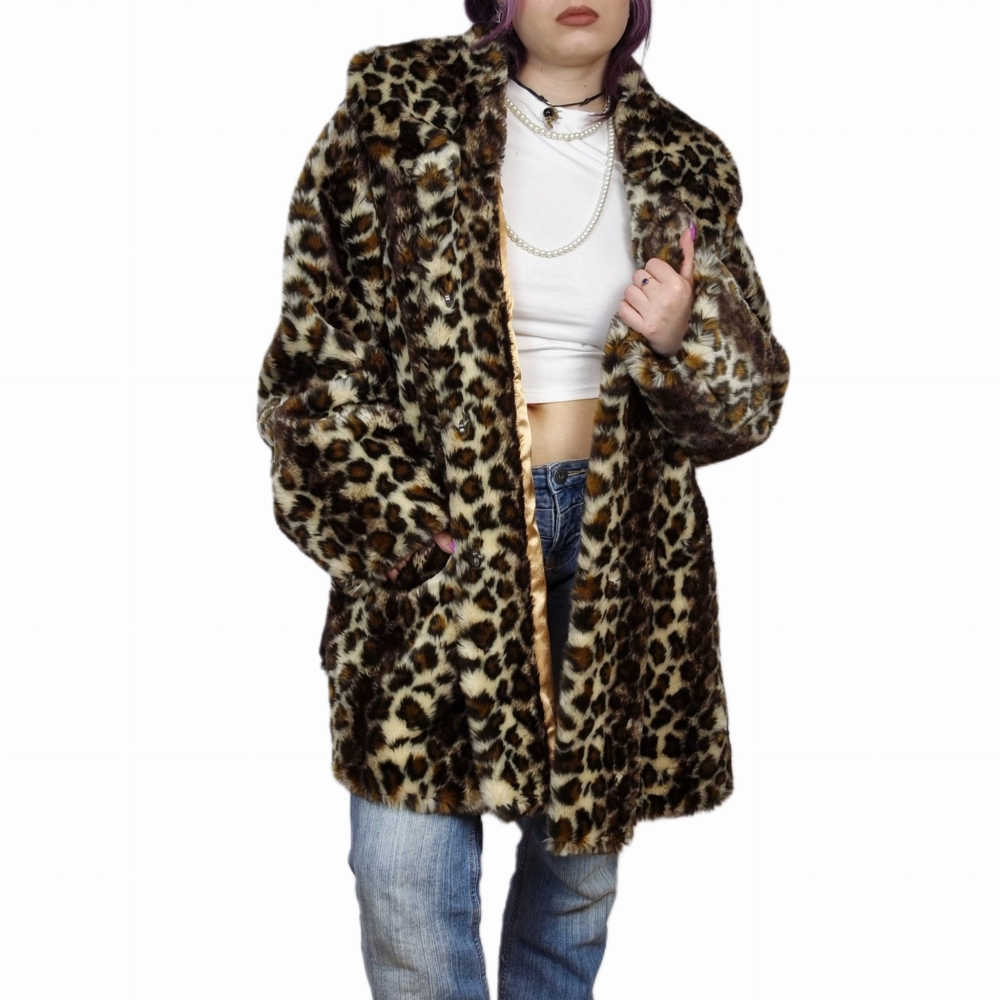 Futerko w panterkę plus size