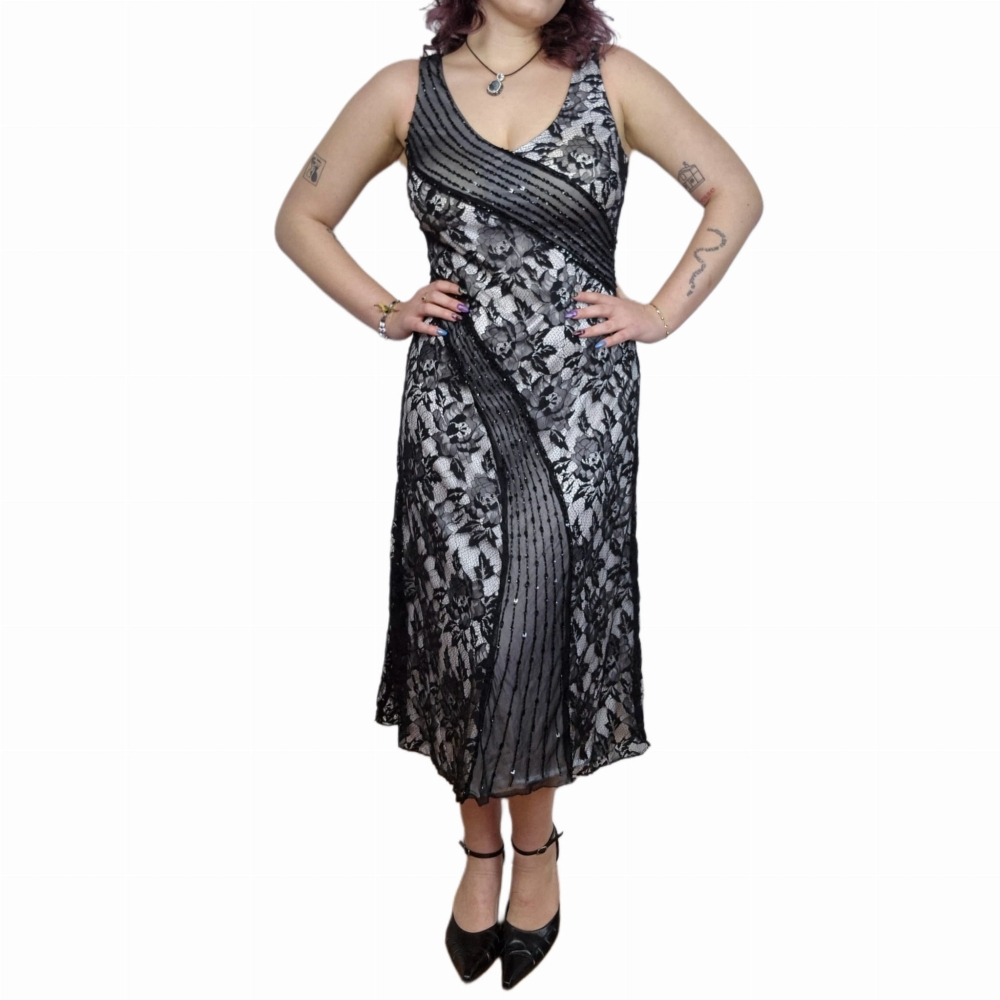 Koronkowa suknia z koralikami 100% jedwab L-XL