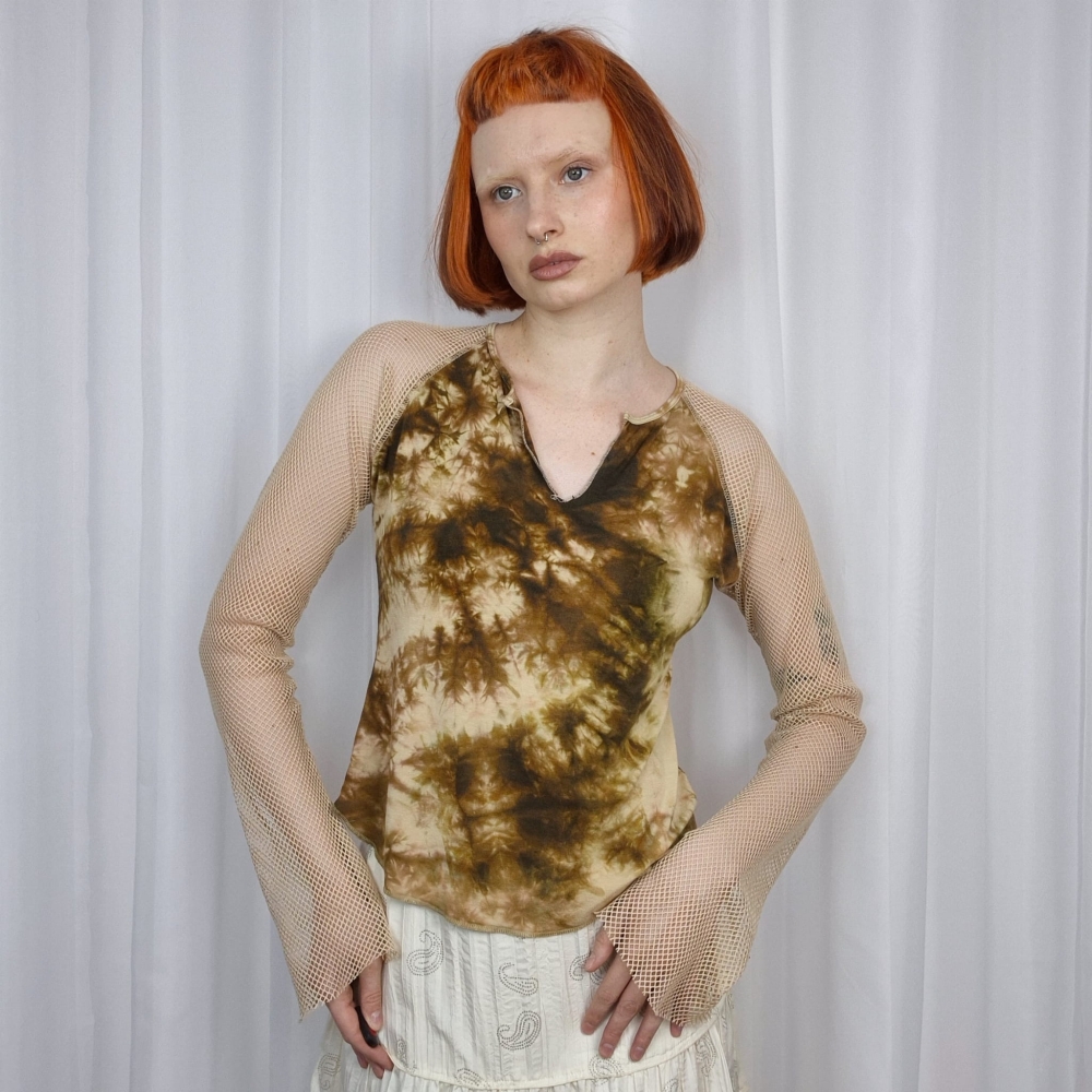 Top tie dye z rozkloszowanymi rękawami M
