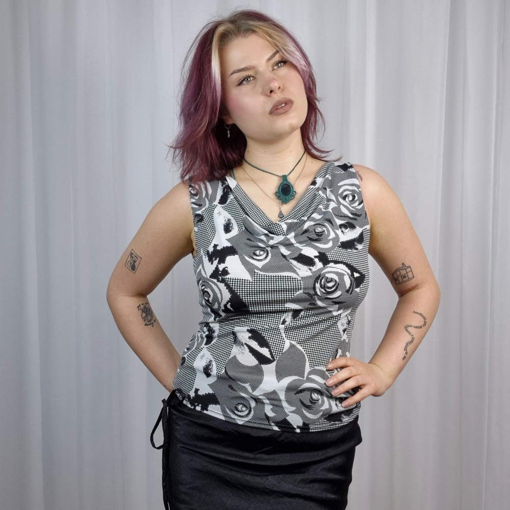 Top w róże cowl neck L