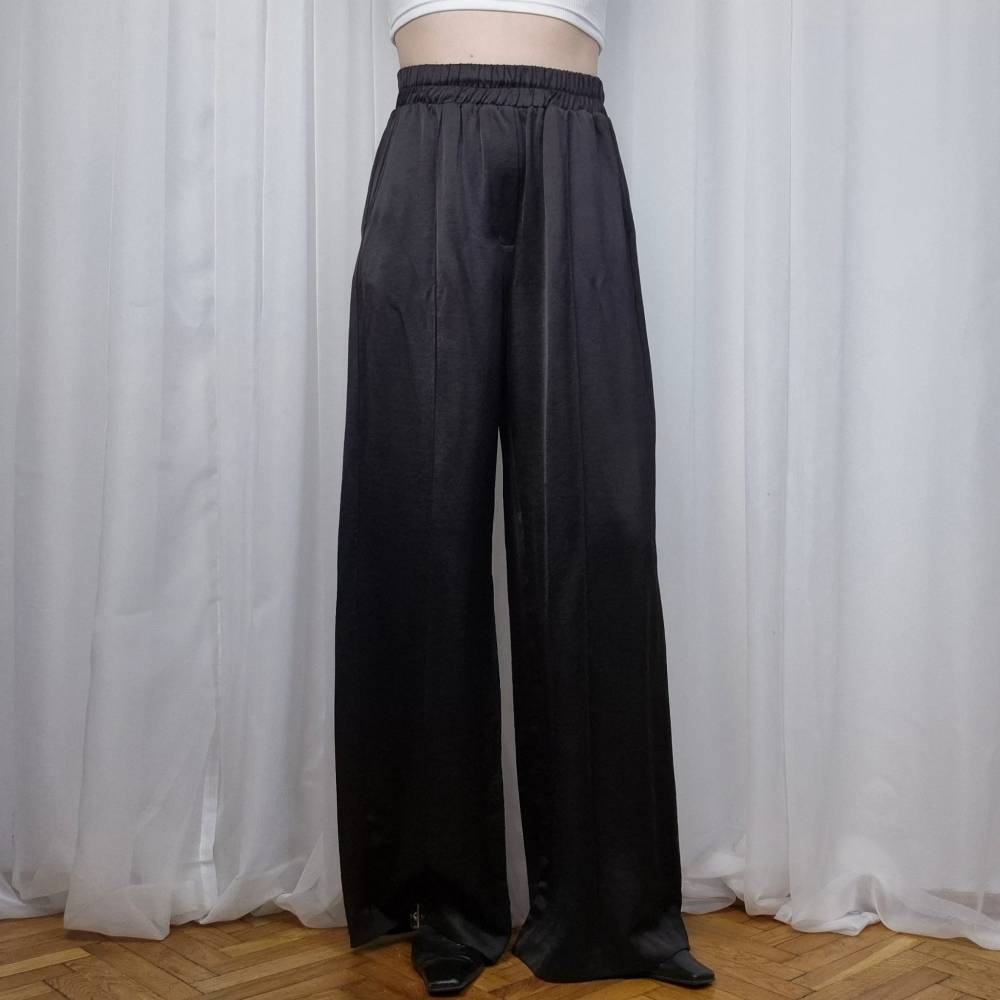 Satynowe spodnie garniturowe wide leg S-M