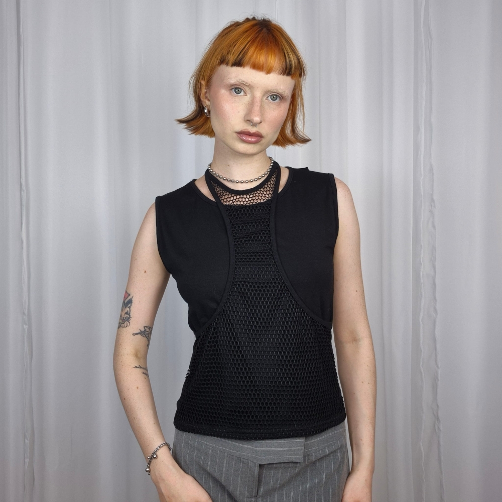 Top z ażurowym panelem XS-M