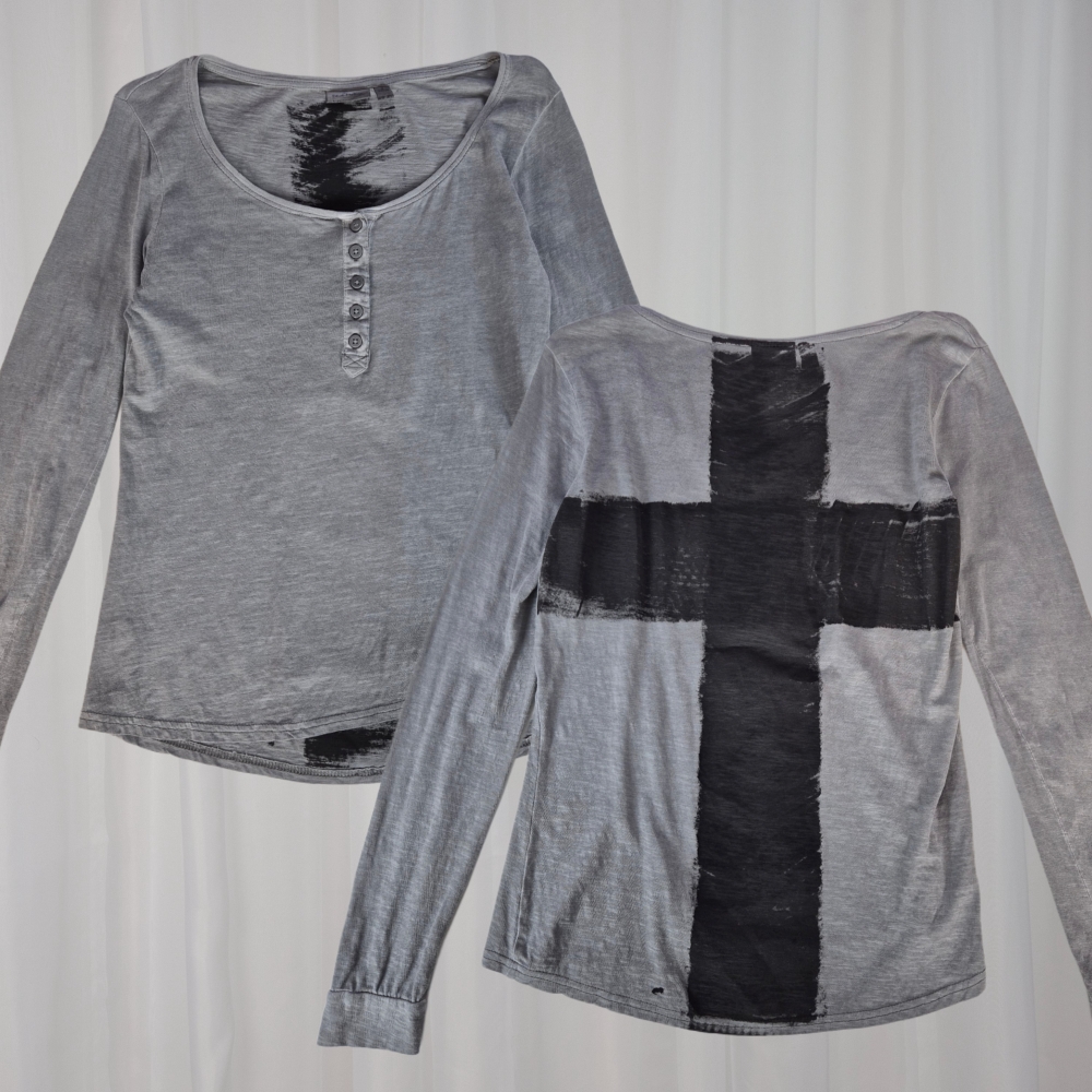 Longsleeve z krzyżem M/L upcycling