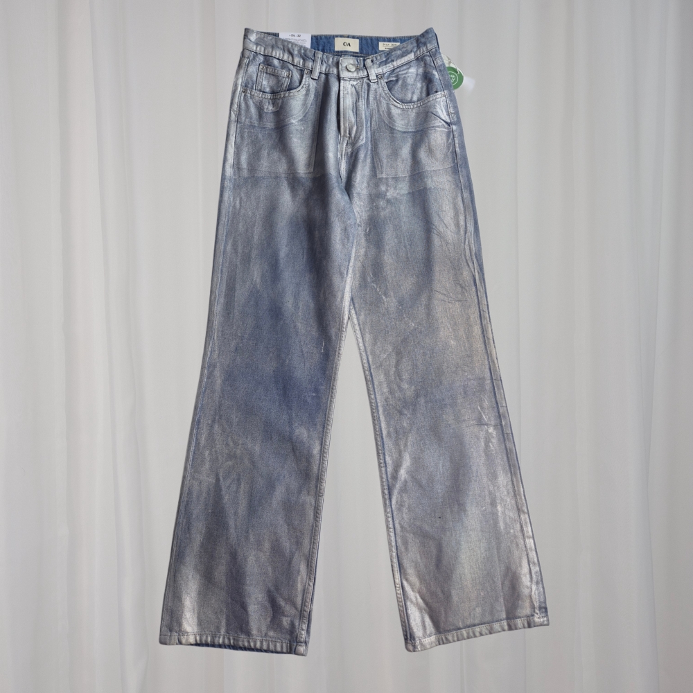 Nowe srebrne woskowane jeansy baggy XS/S