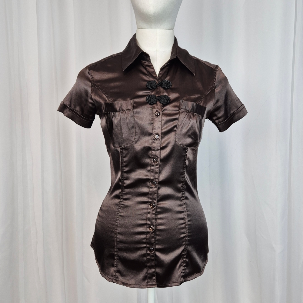 Taliowana koszula z orientalnymi zapięciami upcycling S/M